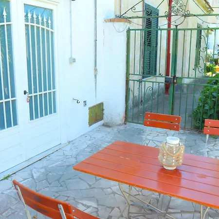 Apartment Casa Maria - Centro Storico Procida